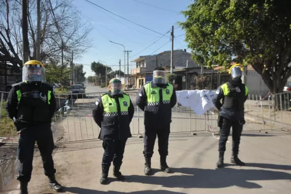 Postales del operativo cerrojo en torno a 270 familias de Lastenia