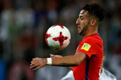 El chileno Isla es la prioridad “xeneize”