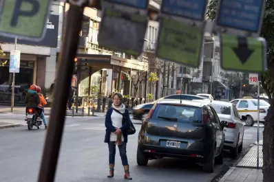 Según Ascárate, instalar el sistema de transporte salteño sería involucionar