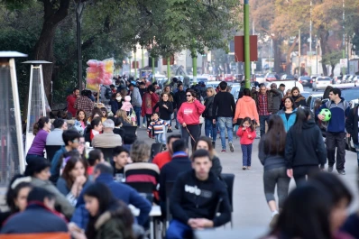 Hoy murieron 120 personas por covid-19 en Argentina y se sumaron casi 6.000 contagios