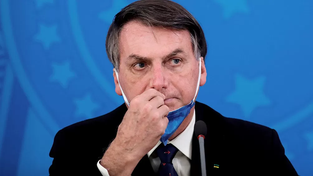 EN LA MIRA. Gremios de la salud de Brasil quieren denunciar a Bolsonaro por genocidio, debido a su actuación en el marco de la pandemia de la covid-19.