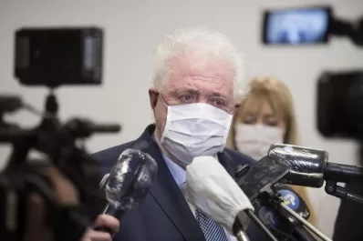 Si no cambiamos la conducta, nos va a ir mal, advirtió el ministro González García