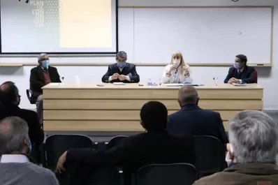 El COE evalúa el protocolo para los exámenes presenciales en las universidades