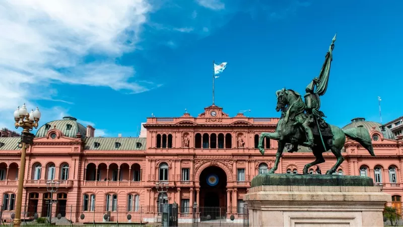 CASA ROSADA.