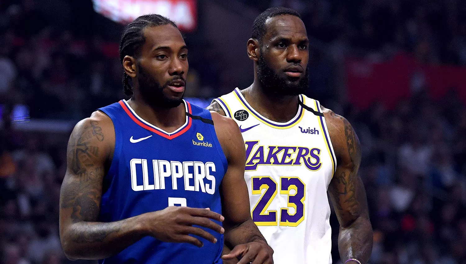 Kawhi Leonard, ahora en Clippers y campeón con los Raptors, y LeBron James, de Lakers. (FOTO TOMADA DE TWITTER @NBALatam)