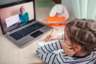 Letra de carta, el nuevo debate: ¿tiene sentido seguir enseñándola en las escuelas?