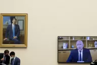 Bezos se defendió con una clase sobre historia y sueños