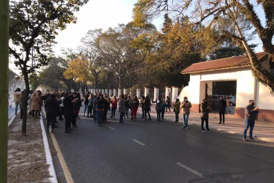 Empleados de la Dirección de Familia reclaman mejoras laborales