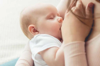 Promueven amamantar más tiempo a los bebés