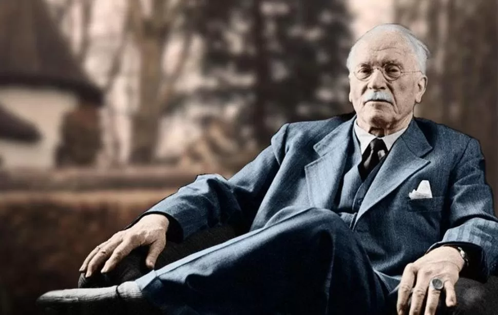 SABIO SUIZO. Jung nació el 26 de julio de 1875. Falleció a los 85 años. 