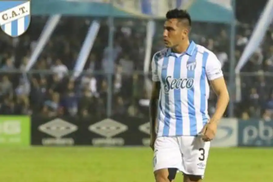 ANSIEDAD. Monzón espera poder retomar el contacto con el plantel.   