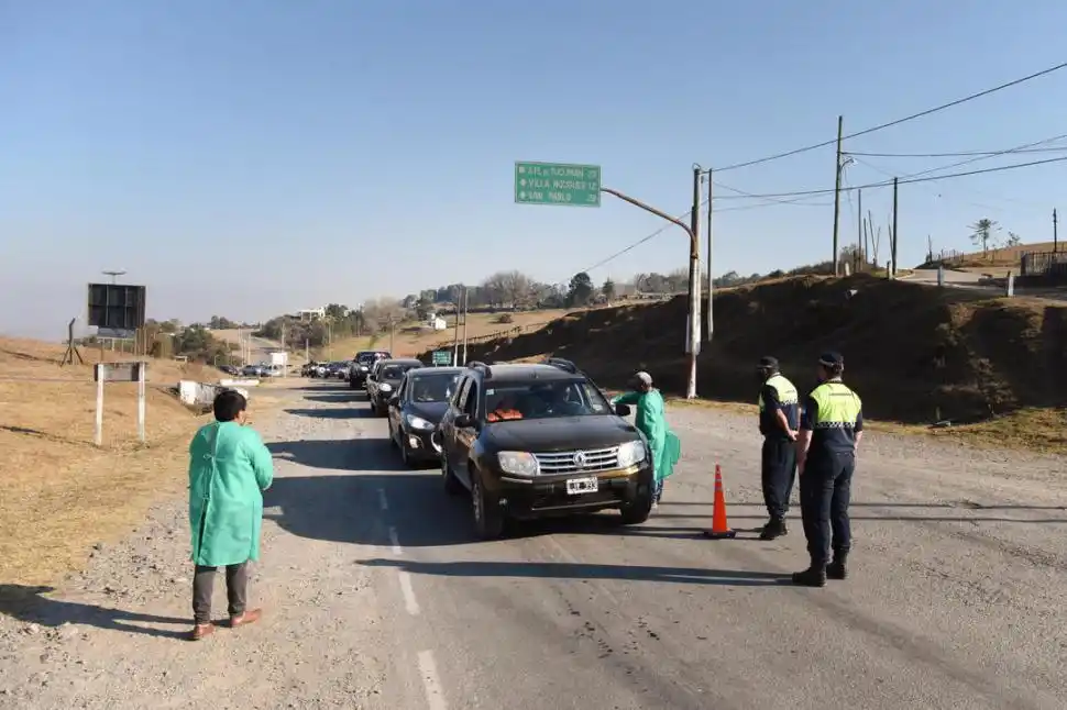 SAN JAVIER. Miles de tucumanos aprovecharon el buen clima para salir. la gaceta / fotos de analía jaramillo