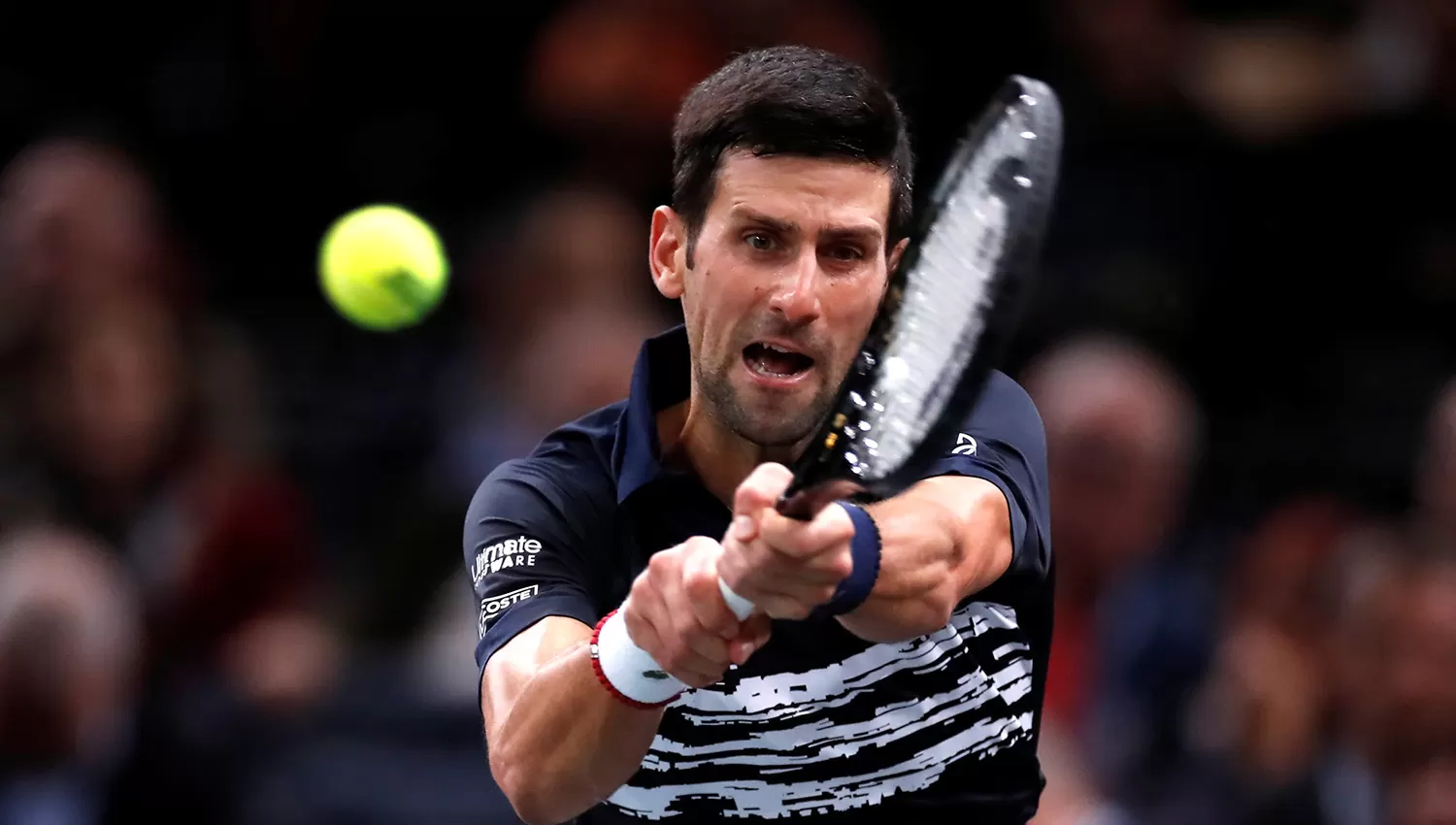 En 2019, Djokovic derrotó al griego Stefanos Tsitsipas 6-3 y 6-4 y conquistó por tercera vez el Mutua Madrid Open. (ARCHIVO)