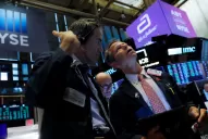 Los bonos y acciones argentinas abrieron en alza en Wall Street tras el acuerdo por la deuda