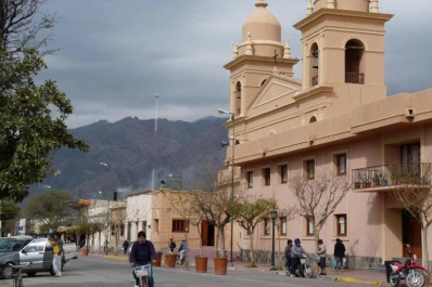 Cafayate: crean un impuesto para visitantes que no residan en la ciudad