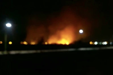 Bomberos de Yerba Buena combaten dos grandes focos de incendio a la vera del camino de Sirga