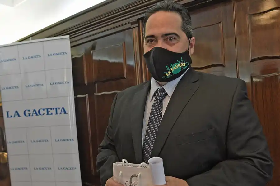 JUAN CARLOS SANNA / 25 AÑOS