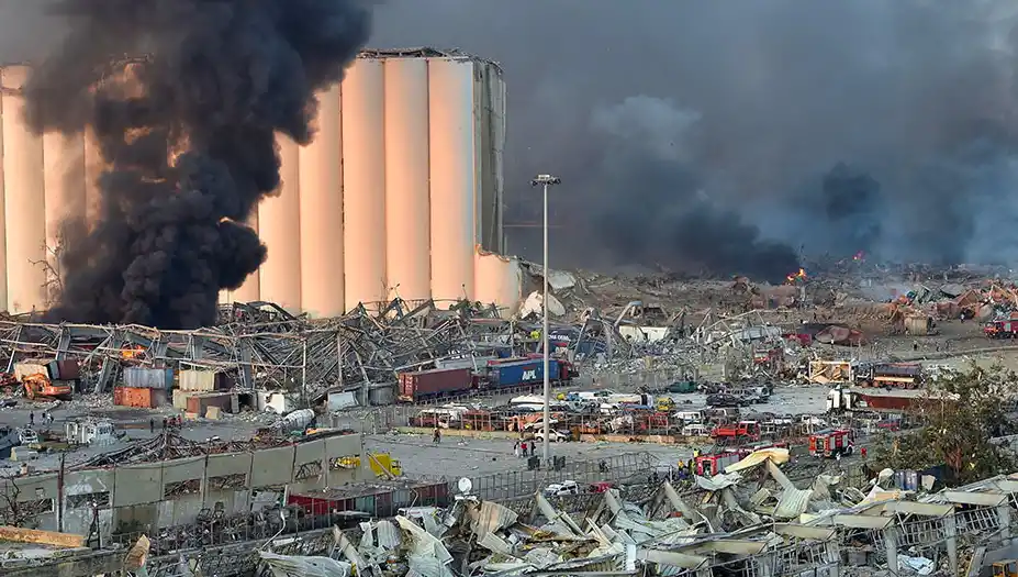 TRAGEDIA. Se estima que hubo más de 200 personas fallecidas por la explosión en Beirut, Líbano. (Télam)