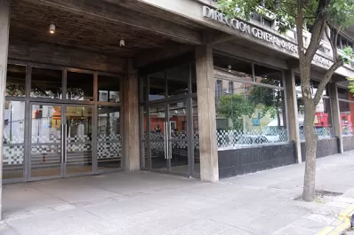 Los 10 hisopados en Rentas dieron negativo, pero la atención se mantiene vía web