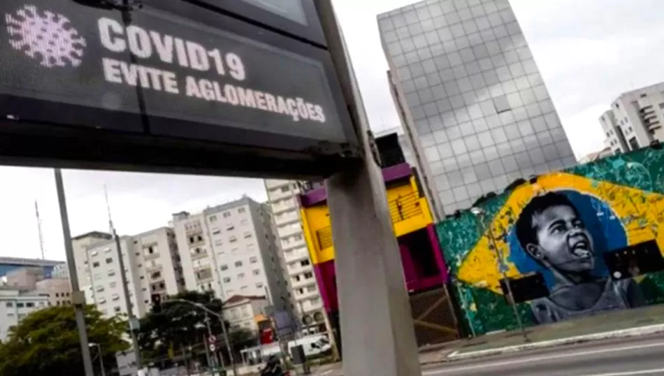 SIN TREGUA. Los casos y las muertes por covid-19 en Brasil no dejan de crecer.