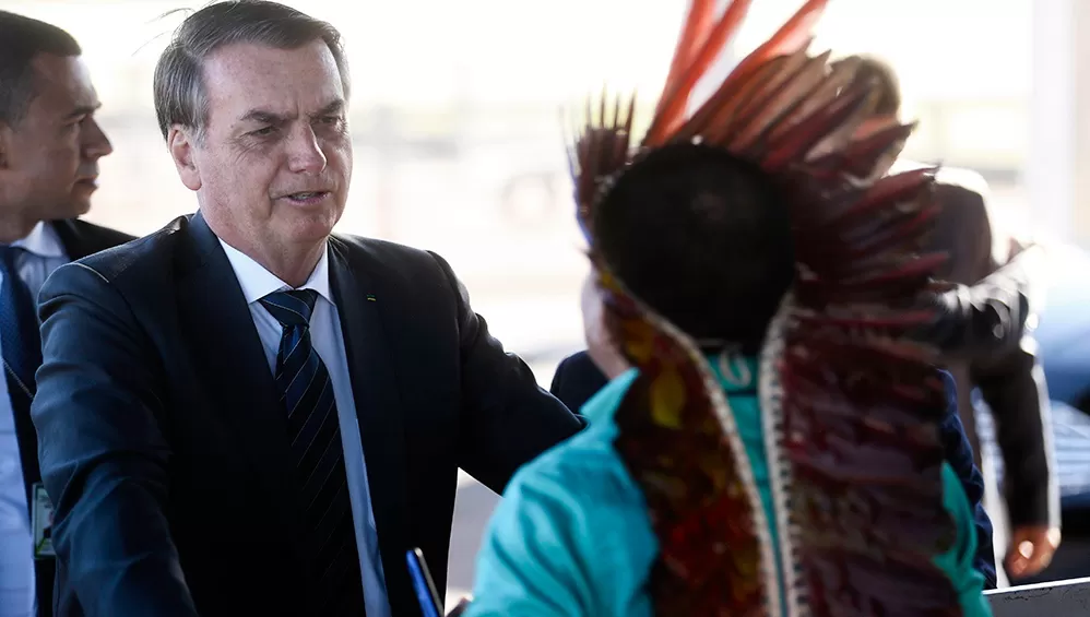 SENTENCIA. La Corte Suprema de Brasil le dio al presidente, Jair Bolsonaro, 60 días para que diagrame un plan que proteja a los indígenas de la covid-19.