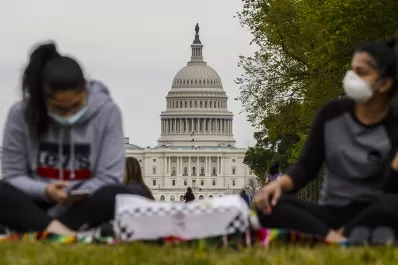 Trump aseguró que inyectará dinero para reactivar la economía, afectada por la pandemia