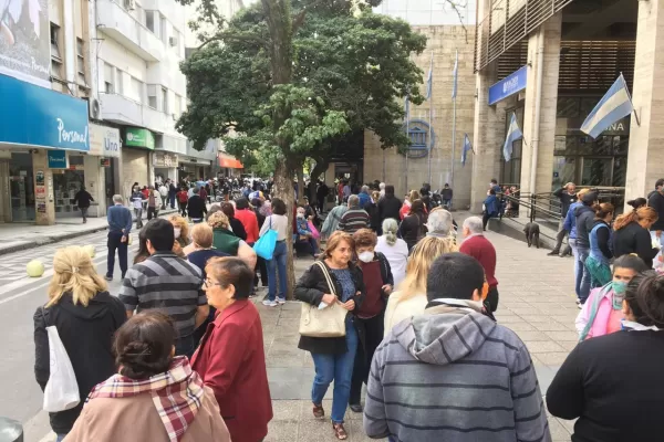 Hay que evitar la circulación comunitaria para impedir que colapse el sistema sanitario