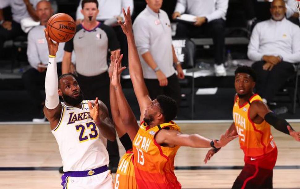  EL AS. LeBron James sigue siendo el símbolo de Lakers y la liga
