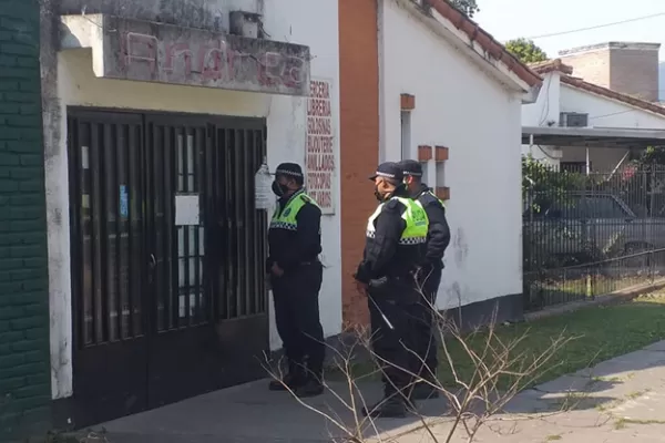 Por qué enviaron grupos de policías a recorrer barrios de la Capital