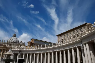 Crece en casi el 70% la cantidad de mujeres en la Santa Sede