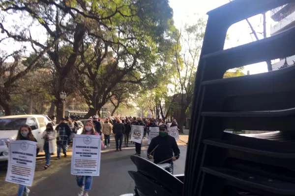 Gastronómicos hablaron de una situación de violencia nunca imaginada en la marcha de ayer