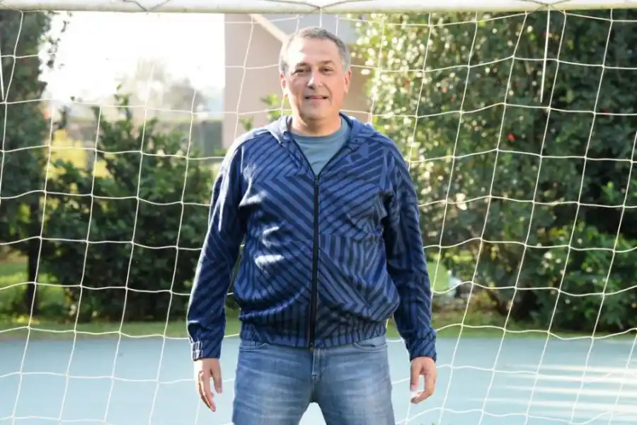 TODO CAMBIÓ. Si bien hasta hace algunos meses Tapia y Sagra (foto) mantenían buena relación, la decisión de la AFA de dejar en suspenso los ascensos los dejó enfrentados.  