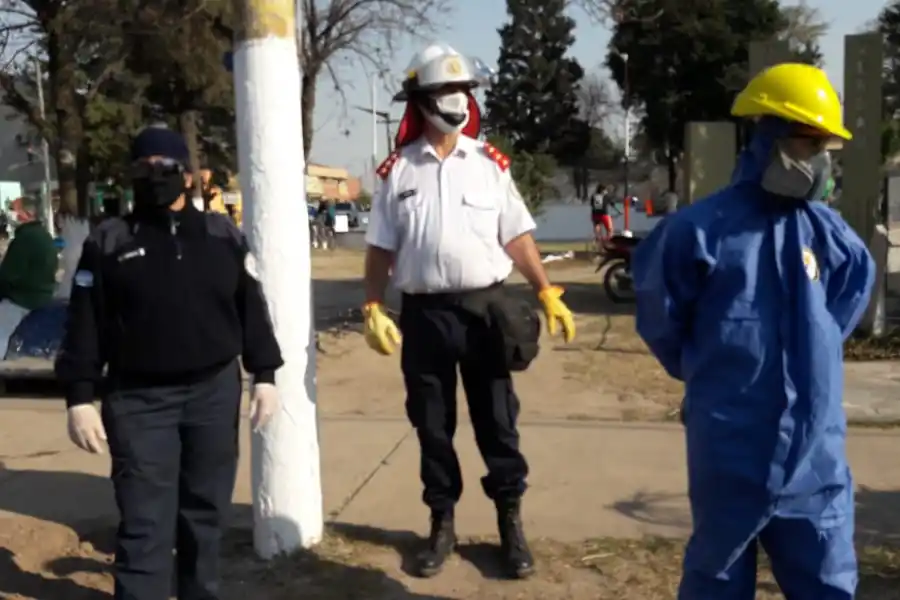 Bomberos Voluntarios de Los Ralos trabajan en la prevención, desinfección y concientización de la comunidad