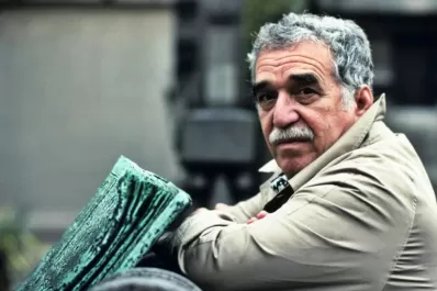 La nube blanca, el libro amarillo y el paraguas negro