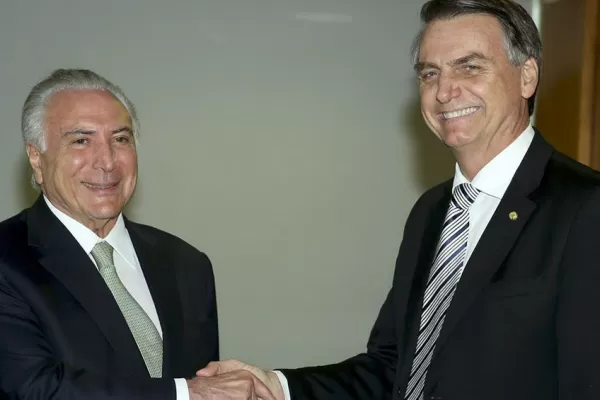 Bolsonaro designó al ex presidente Michel Temer como su representante para la ayuda al Líbano