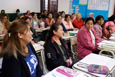 La Nación envía fondos adeudados para los docentes de un plan de terminalidad educativa