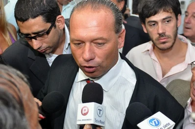 Aislaron a Sergio Berni: un colaborador dio positivo en covid