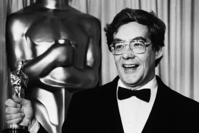 Murió a los 80 años Kurt Luedtke, ganador del Oscar por el guión de África mía