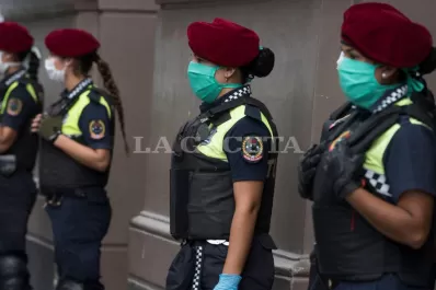 En Tucumán se extendería la suspensión de las reuniones sociales por 15 días más