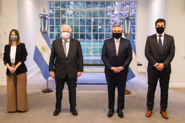 La vacuna va a costar entre 3 y 4 dólares la dosis y estará para el primer semestre de 2021