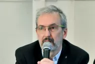 El ministro de Salud de Chubut calificó como una noticia fabulosa el desarrollo de la vacuna