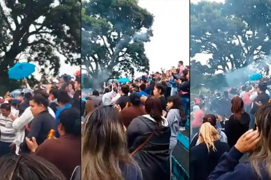 EN EL ESTADIO. Una multitud acompañó el cajón de “Bolero” Gómez por el estadio de Deportivo Aguilares.