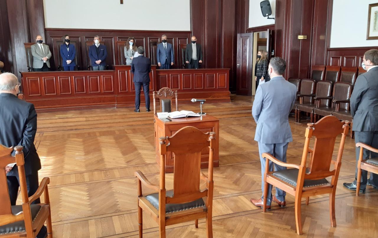 JURAMENTO. La Corte en pleno puso en funciones a los magistrados. Foto: Comunicación Pública de la CSJT
