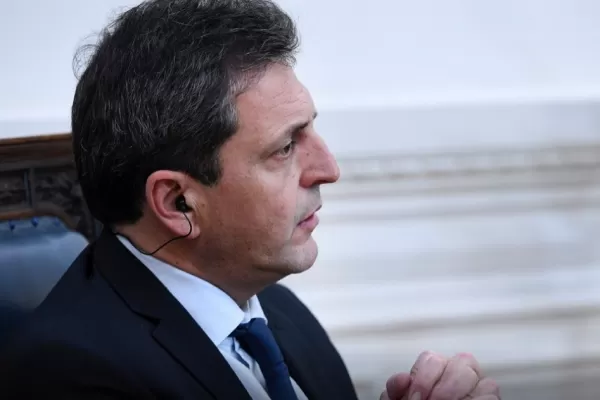 Massa pidió no teñir de uso político la seguridad, la educación y la salud