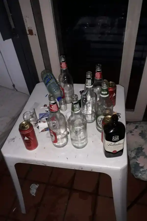 Anoche se violaron las restricciones en algunos bares y detectaron una fiesta privada