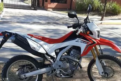 Ofrece una recompensa por datos sobre la moto que le robaron