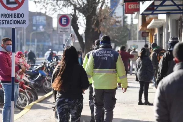 Opositores reclaman a Manzur que reglamente la Ley de Policías Municipales