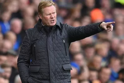 Crisis en el Barcelona: la directiva apunta a una ex gloria del club como nuevo DT