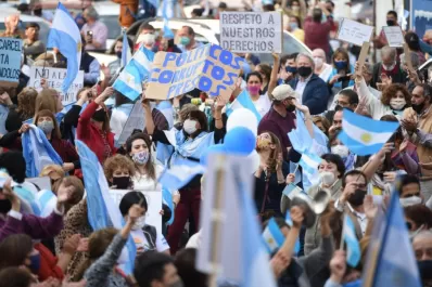 “Caravana por la República”: Sinnúmero de críticas, detrás de un reclamo en concreto