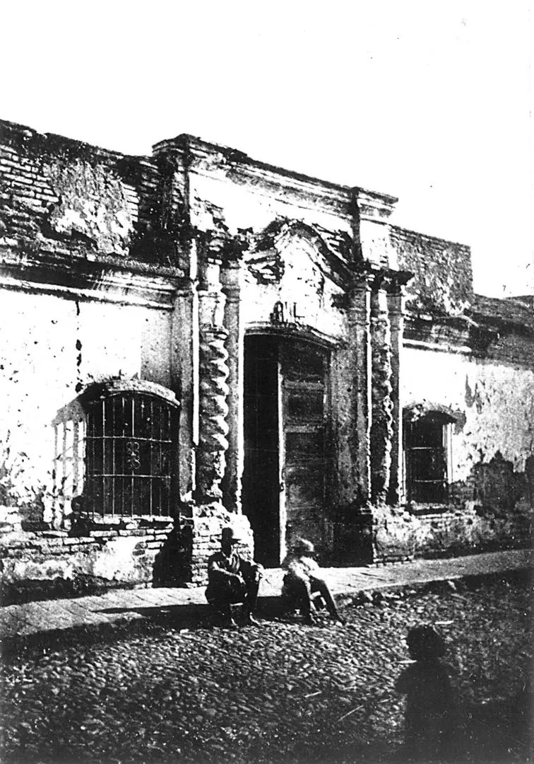 REGISTRO IMPRESCINDIBLE. La fotografía de Ángel Paganelli fue usada para reconstruir la Casa Histórica. 